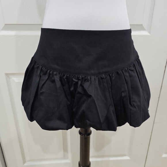 Dolls Kill Dresses & Skirts - Dolls Kill Punk Goth Widow Lovesick Melody Black Bubble Mini Skirt M NWT